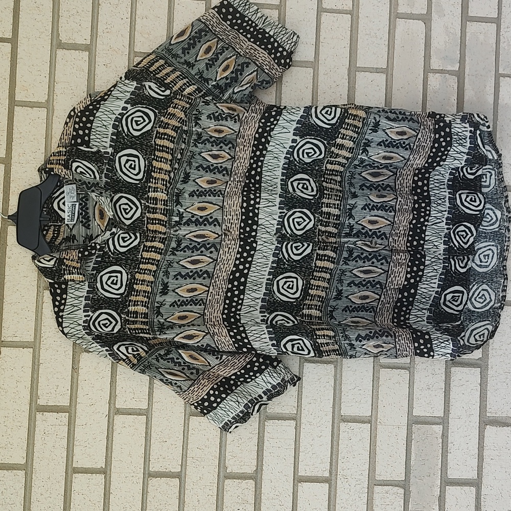 Basic Edition Shirt - Picture 2 of 9